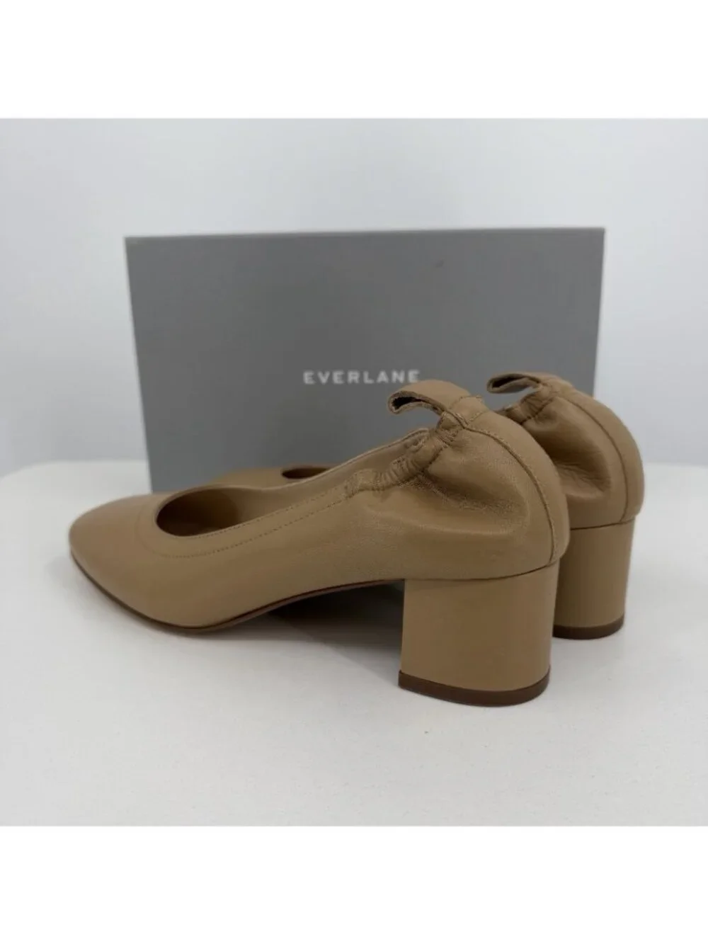 Everlane Italian Leather Day Heel Light Taupe 8.5 Women's Elastic Back Comfort